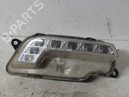 Used Right daytime light Right daytime light 37044620 37044620