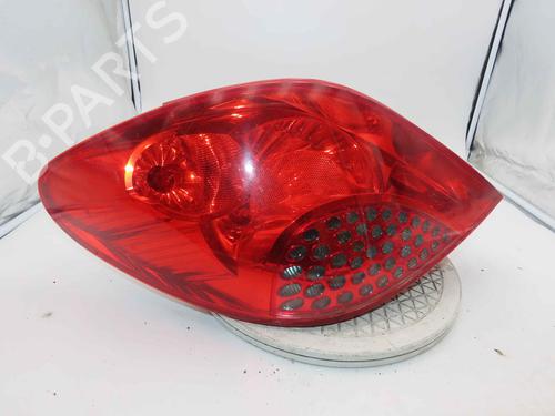 Used Rear bumper left light Rear bumper left light 37055211 37055211