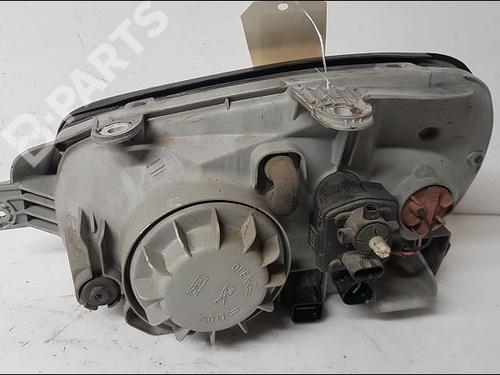Right headlight HYUNDAI SANTA FÉ I (SM) 2.0 CRDi 4x4 | BP11725055C29 