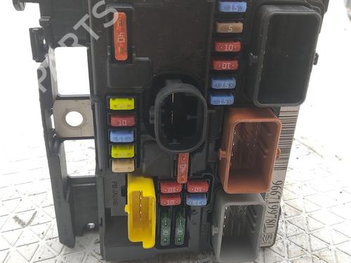 fuse-box-citroen-c3-ii-sc_-2009-39540720 main image