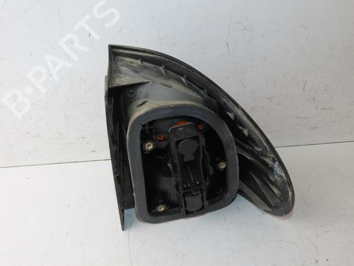 Used Left taillight RENAULT LAGUNA I (B56_, 556_) 1.8 (94 hp) 33135494