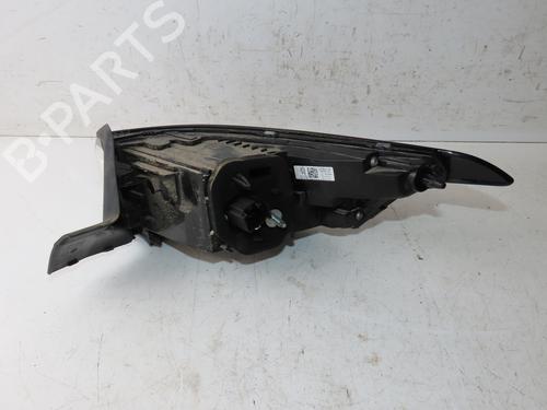 Used Left taillight Left taillight PEUGEOT 308 III (FB_, FH_, FP_, F3_, FM_) BlueHDi 130 (FBYHZL, FBYHZT) (131 hp) 33135583 33135583