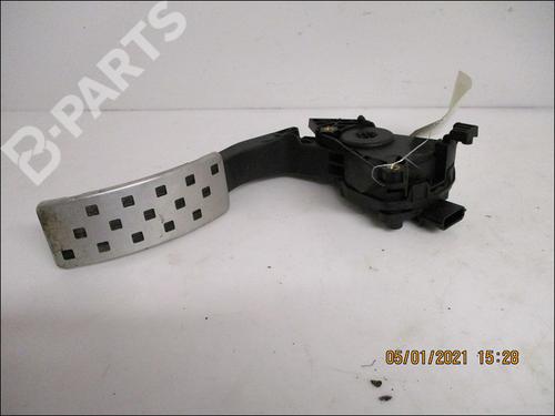 Used Pedal Pedal RENAULT CAPTUR I (J5_, H5_) 1.3 TCe 150 (J5NK, J5JS) (150 hp) 10939512 10939512