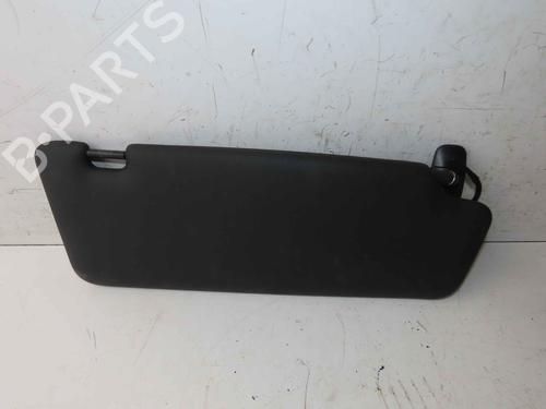 Used Right sun visor Right sun visor 37057372 37057372