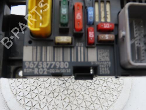 Used Fuse box PEUGEOT 3008 I MPV (0U_) 1.6 HDi (112 hp) 29152401