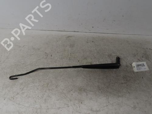Used Front windshield wiper arm RENAULT KANGOO Express (FW0/1_) 1.5 dCi 90 (FW0G, FW05, FW08, FW11) (90 hp) 18058660