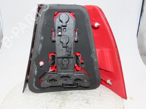 Used Left taillight VW BORA I (1J2) 1.9 TDI (101 hp) 26197125