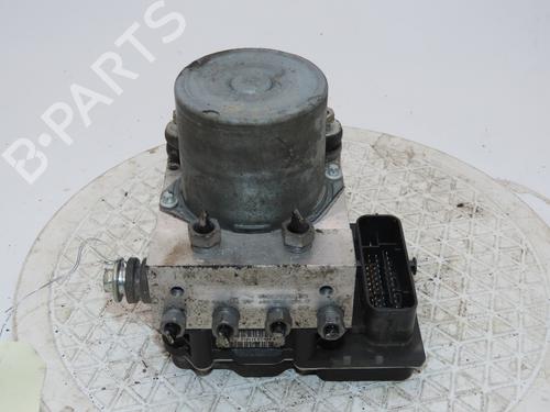 Used ABS pump PEUGEOT 5008 (0U_, 0E_) 2.0 HDi 150 / BlueHDi 150 (150 hp) 22692865