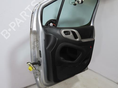 Used Right front door Right front door 36893581 36893581