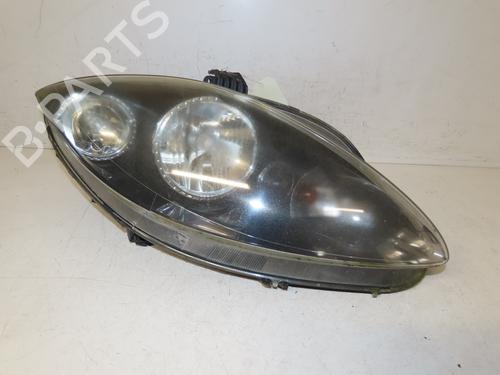 Right headlight SEAT LEON (1P1) 1.9 TDI | BP26196784C29 