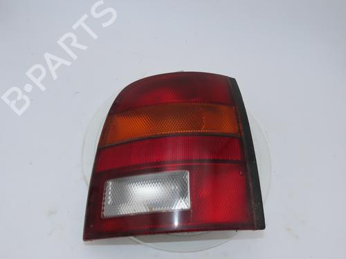 Used Right taillight NISSAN MICRA II (K11) 1.3 i 16V (75 hp) 21008181