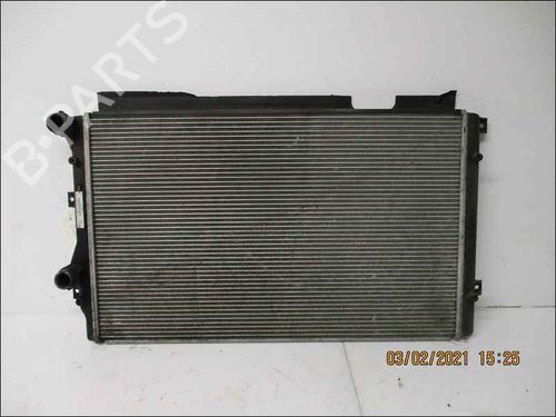 Used Water radiator Water radiator 37040850 37040850