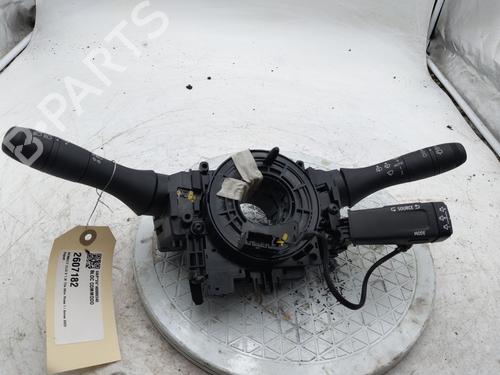 steering-column-stalk-renault-clio-v-b7_-2019-40552990 main image