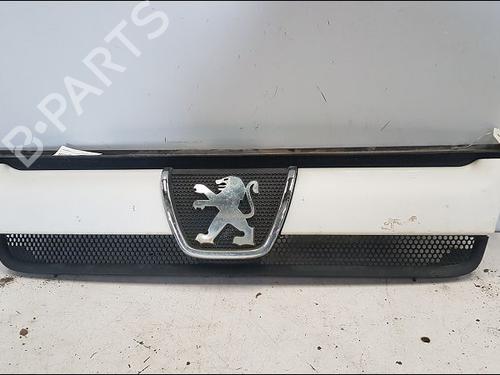 Used Grille PEUGEOT BOXER Bus (244, Z_) 2.2 HDi (101 hp) 23170278