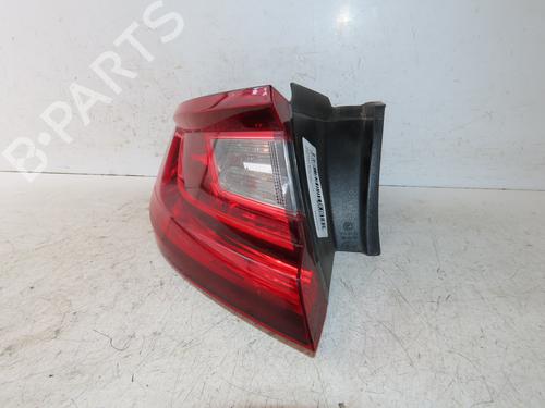 left-taillight-renault-megane-iv-hatchback-b9amn_-2015-34640359 main image
