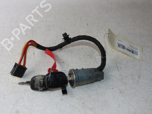 Used Ignition barrel Ignition barrel RENAULT CLIO II (BB_, CB_) 1.2 (BB0A, BB0F, BB10, BB1K, BB28, BB2D, BB2H, CB0A,... (58 hp) 33133482 33133482