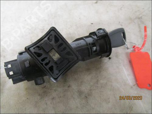 Used Ignition barrel FIAT 500 (312_) 1.2 (312AXA1A) (69 hp) 10943176