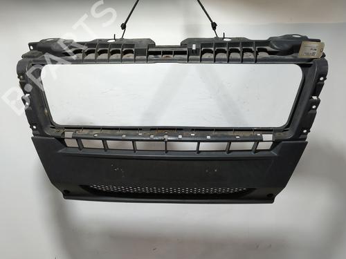 Used Front bumper Front bumper 38039658 38039658