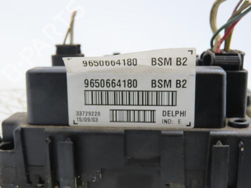 Used Fuse box PEUGEOT 307 (3A/C) 2.0 HDi 90 (90 hp) 26056345