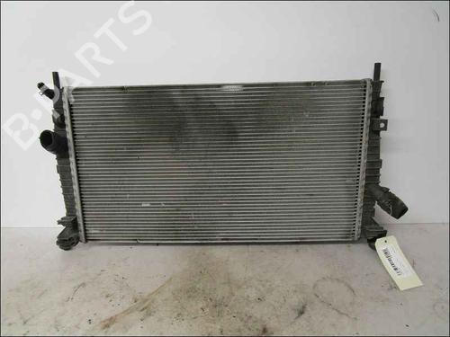 Used Water radiator Water radiator 37040067 37040067