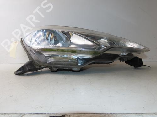 Used Right headlight Right headlight CITROËN C3 II (SC_) 1.0 VTi 68 (68 hp) 34426528 34426528