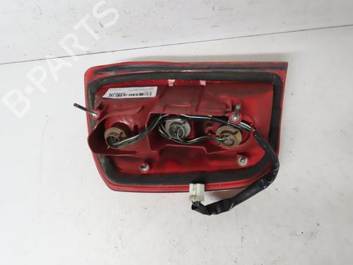 Used Right taillight TOYOTA RAV 4 II (_A2_) 2.0 D 4WD (CLA20_, CLA21_, CLA20R, CLA21R) (116 hp) 26196891