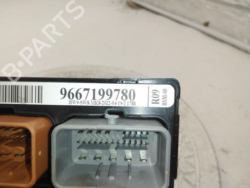 Zekeringkast Zekeringkast CITROËN C3 II (SC_) 1.4 HDi 70 (SC8HZC, SC8HR0, SC8HP4) (68 hp) 37479885 37479885