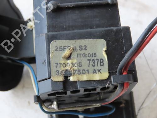 Comutador piscas / escovas Comutador piscas / escovas RENAULT KANGOO Express (FC0/1_) 1.5 dCi (FC1R) (57 hp) 33946945 33946945