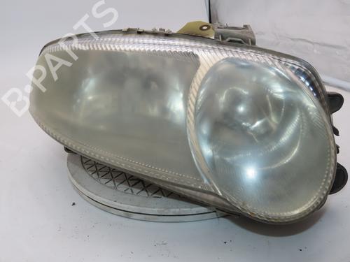 Optica direita Optica direita ALFA ROMEO 147 (937_) 1.9 JTD (937.AXD1A, 937.BXD1A, 937.AXV1A, 937.BXB1A,... (115 hp) 36242491 36242491