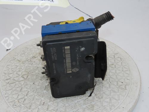 Used ABS pump RENAULT TWINGO II (CN0_) 1.5 dCi (CN0E) (64 hp) 23647041