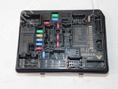 Used Fuse box Fuse box 37056473 37056473