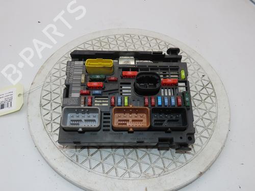 Used Fuse box PEUGEOT 3008 I MPV (0U_) 1.6 HDi (114 hp) 29152412
