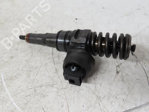 Used Injector VW GOLF V (1K1) 1.9 TDI (105 hp) 21691183