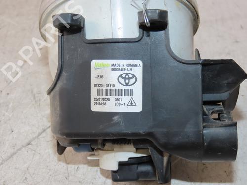 left-front-fog-light-toyota-c-hr-_x1_-2016-35747834 main image