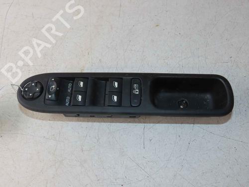 Used Left front window switch Left front window switch 37058712 37058712