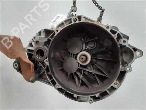 Used Gearbox VOLVO S40 II (544) 2.0 D (136 hp) 16015795