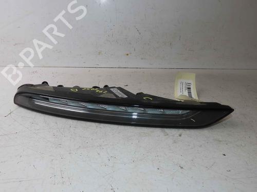 Used Right daytime light Right daytime light 37060040 37060040