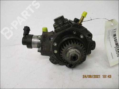 Used Injection pump RENAULT LAGUNA III Grandtour (KT0/1) 2.0 dCi (KT07, KT0J, KT14, KT1A, KT1S) (131 hp) 10939464