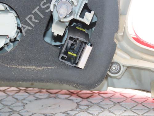 Used Left taillight Left taillight PEUGEOT 308 SW II (LC_, LJ_, LR_, LX_, L4_) 1.6 BlueHDi 120 (120 hp) 36053633 36053633