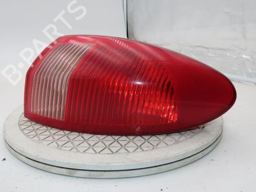 Farolim direito Farolim direito ALFA ROMEO 147 (937_) 1.9 JTD (937.AXD1A, 937.BXD1A, 937.AXV1A, 937.BXB1A,... (115 hp) 36242496 36242496