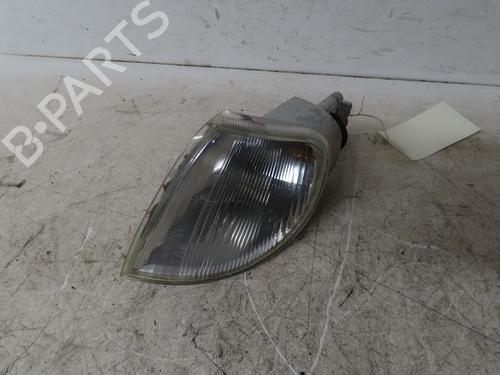 Used Left front indicator CITROËN SAXO (S0, S1) 1.4 VTS (75 hp) 16979627