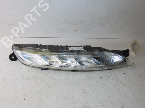 Used Right daytime light Right daytime light CITROËN C4 Picasso II 1.6 HDi / BlueHDi 115 (115 hp) 33893637 33893637