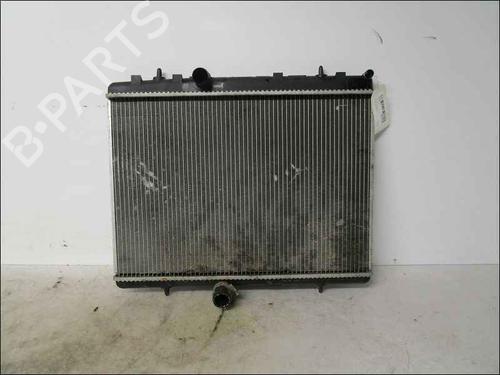 Used Water radiator Water radiator 37040209 37040209