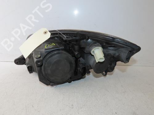 Used Right headlight Right headlight SKODA ROOMSTER (5J7) 1.9 TDI (105 hp) 34528667 34528667