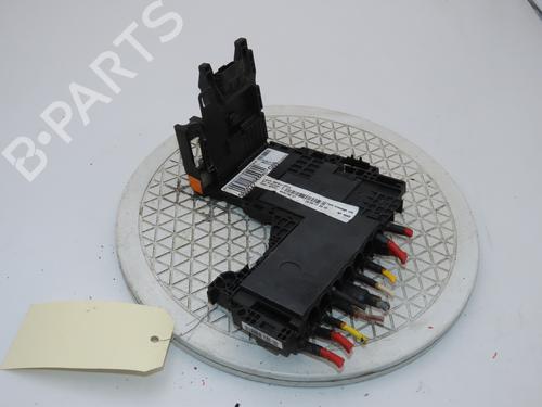 Used Fuse box CITROËN C4 II (NC_) 1.6 BlueHDi 100 (99 hp) 30332975