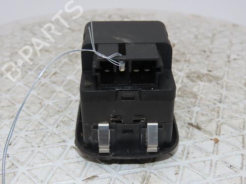 Used Left front window switch PEUGEOT 306 Hatchback (7A, 7C, N3, N5) 1.4 (75 hp) 22692952