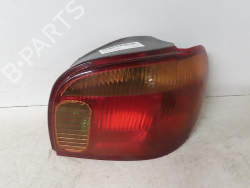 Høyre baklys TOYOTA YARIS (_P1_) 1.0 (SCP10_, SCP10R) (65 hp) 18646271