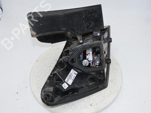 right-taillight-peugeot-3008-ii-suv-mc_-mr_-mj_-m4_-15-bluehdi-130-9810477080-2016-21836704 main image