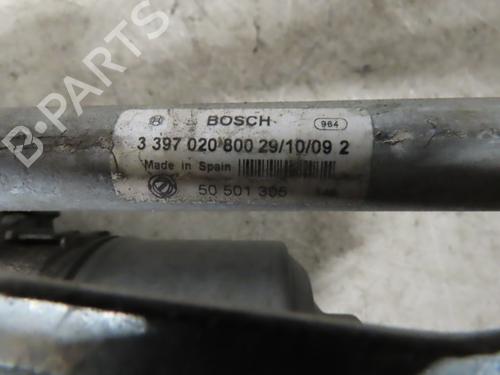 Used Front wiper motor ALFA ROMEO 147 (937_) 1.9 JTDM 8V (937.AXD1A, 937.AXU1A, 937.BXU1A) (120 hp) 18871341