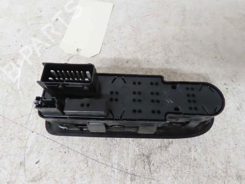 Left front window switch CITROËN C3 II (SC_) 1.2 VTi 82 | BP37047982I27 - Image 2